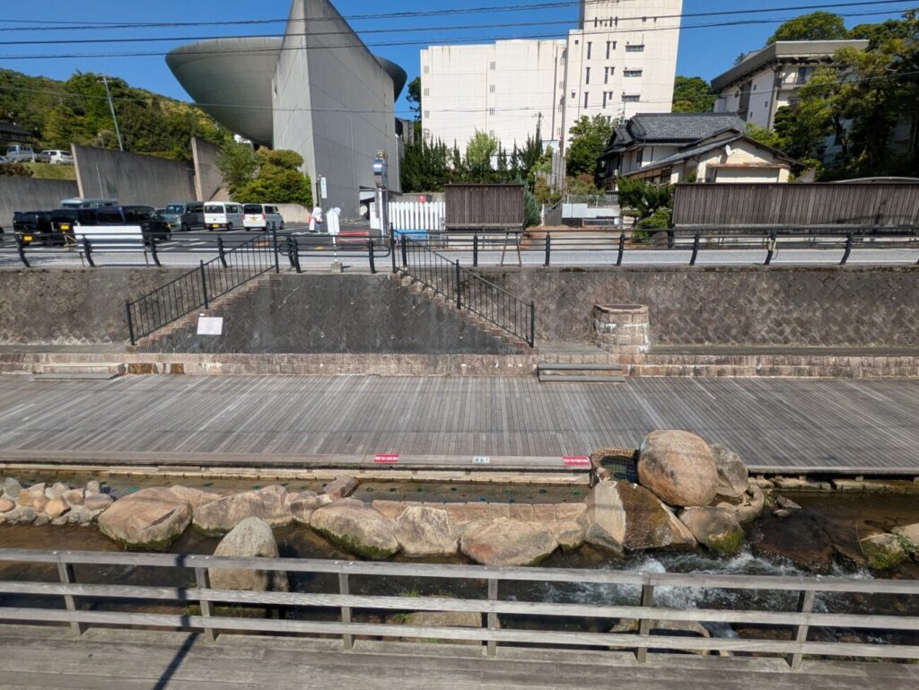 ゆーゆ前の足湯 玉造温泉1