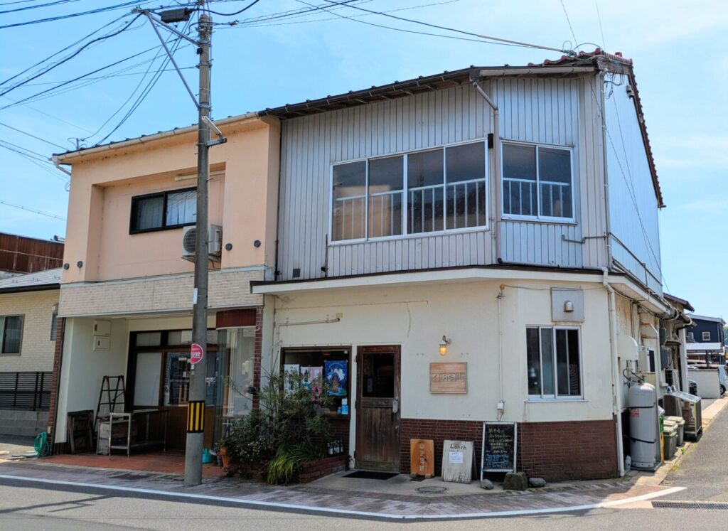 くじら軒　ランチ　カフェ　居酒屋　松江市宍道町