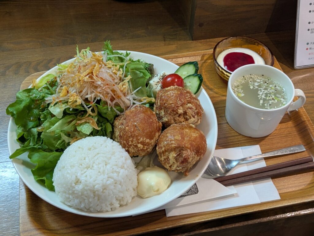 くじら軒　ランチ　カフェ　居酒屋　松江市宍道町