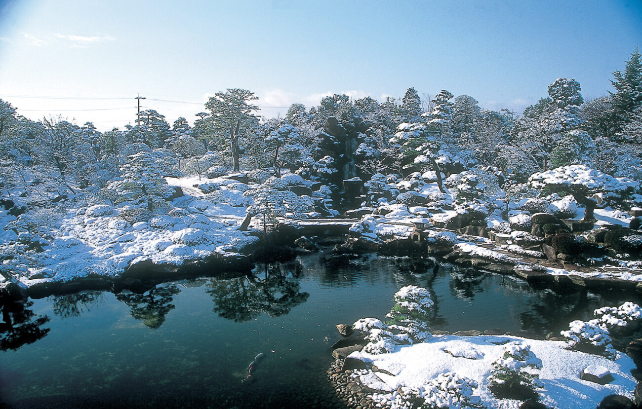 由志園の冬の庭園