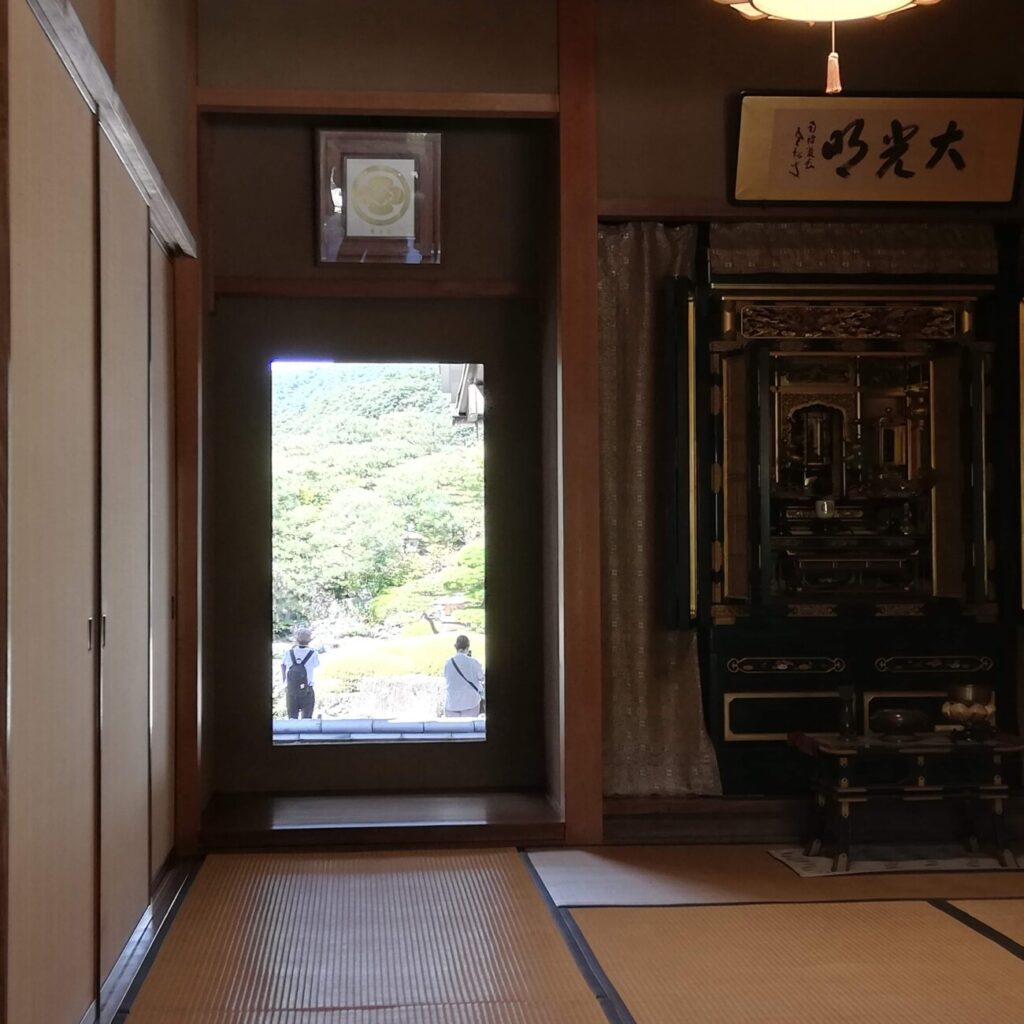 足立美術館　庭園　掛け軸