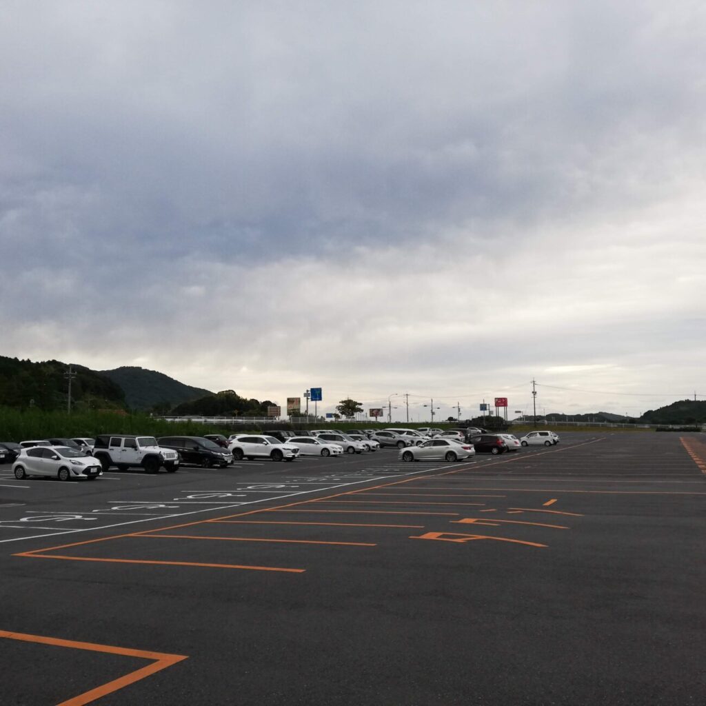 足立美術館　駐車場