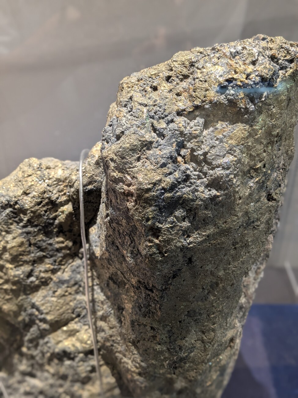 三瓶自然館サヒメルの鉱石展示