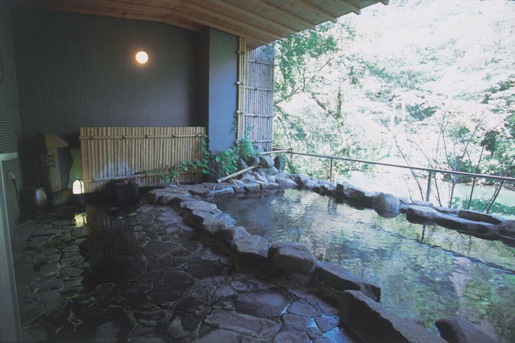 立久恵峡温泉(八光園)